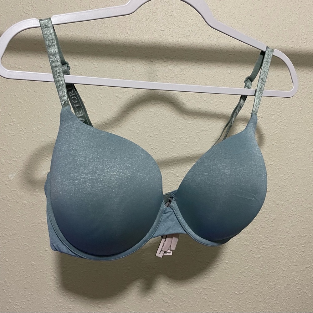Victoria's Secret Teal Push-Up Bra